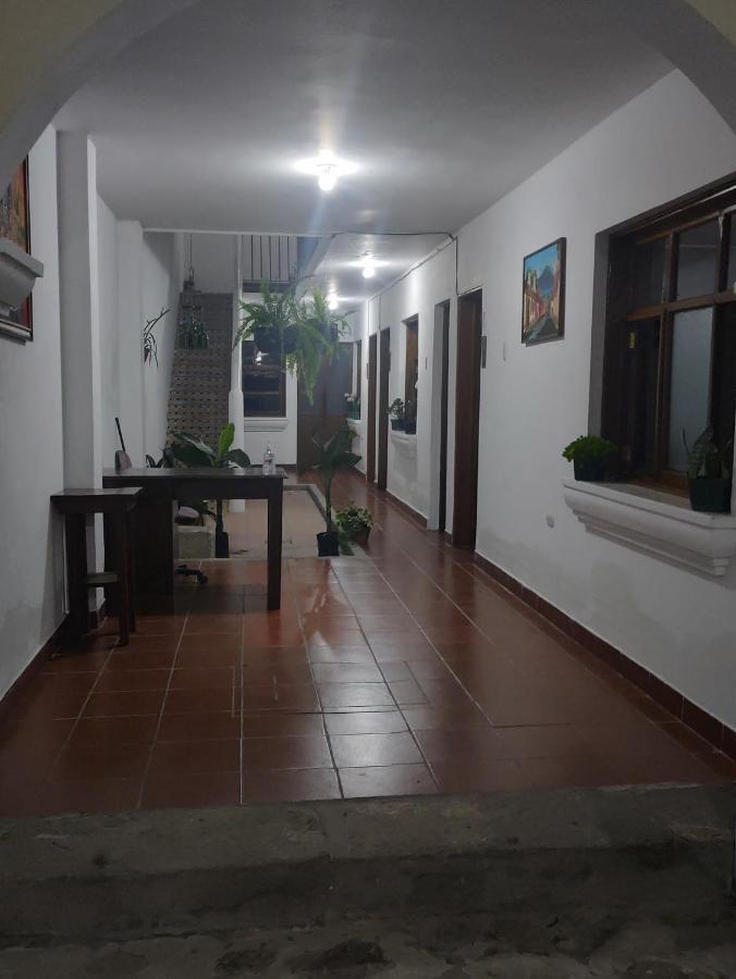 Francisco'S Rest House Hotel 안티구아 과테말라 외부 사진