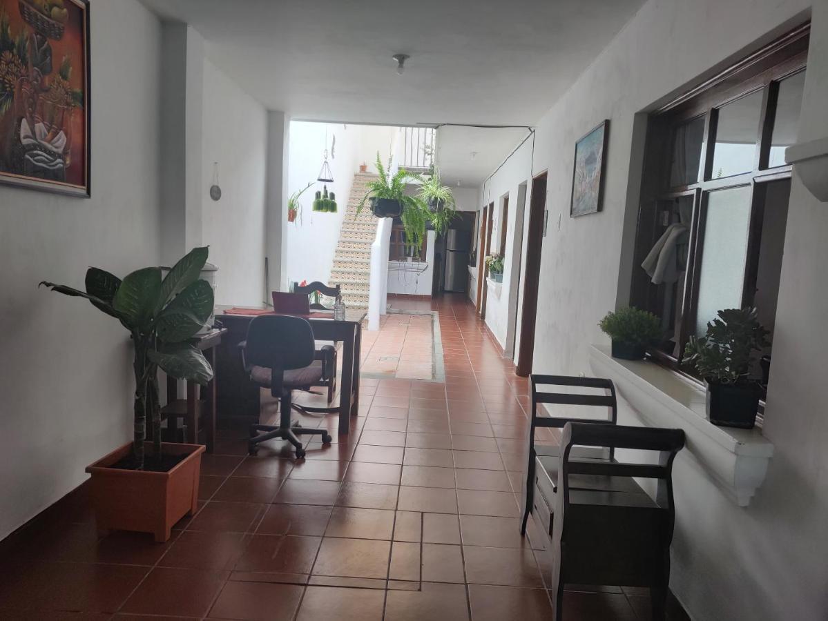 Francisco'S Rest House Hotel 안티구아 과테말라 외부 사진